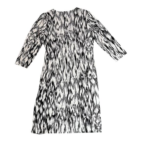 Peter Nygard Black & White Faux Wrap Dress Size M 3/4 Sleeve - Picture 3 of 7